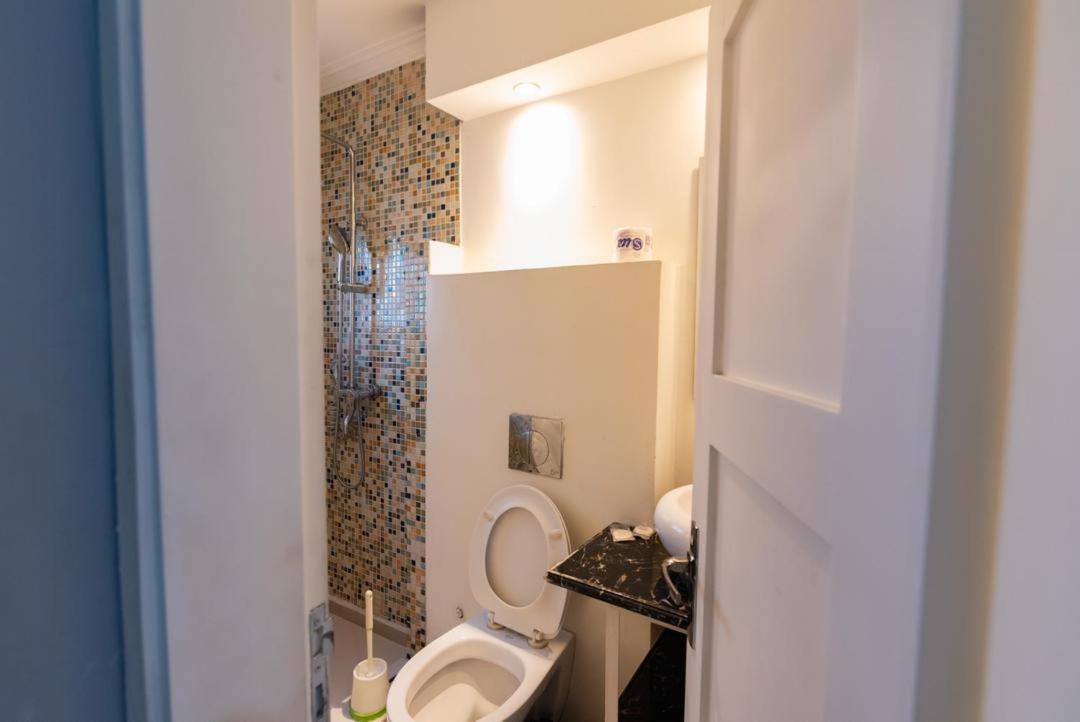 Villa Magnum دوالا المظهر الخارجي الصورة