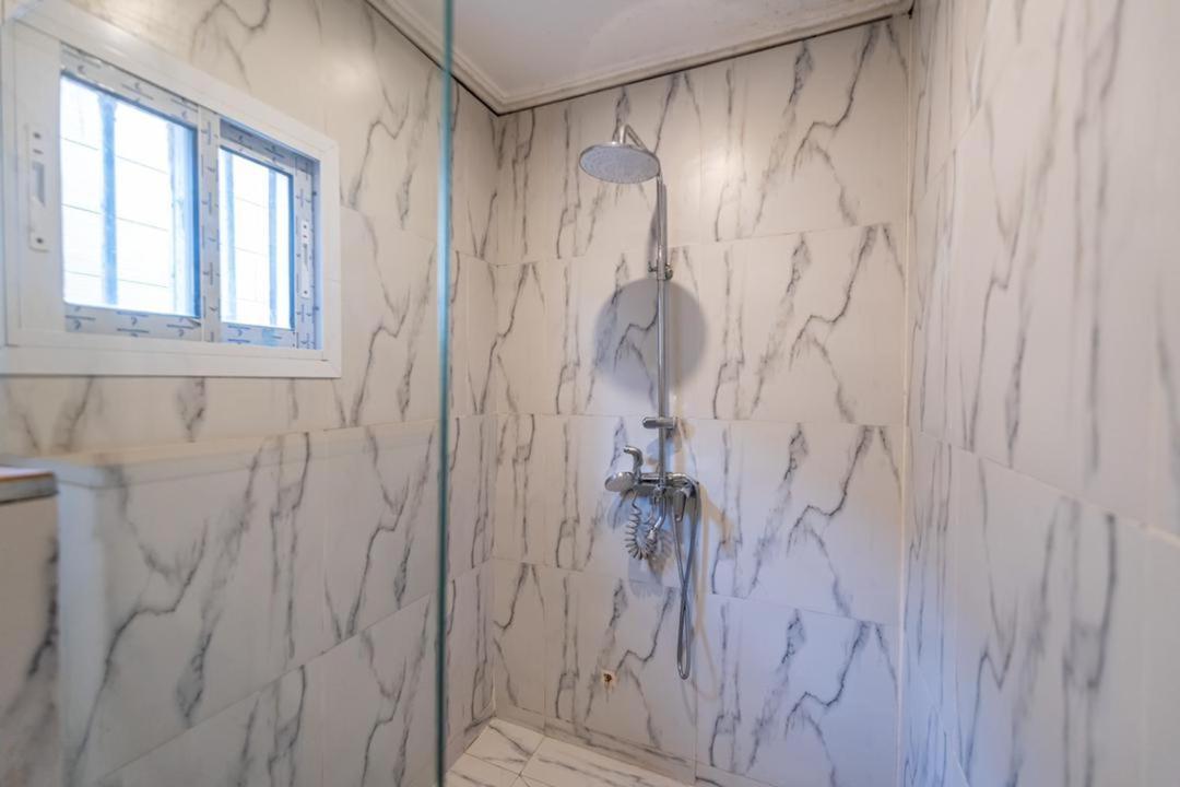 Villa Magnum دوالا المظهر الخارجي الصورة