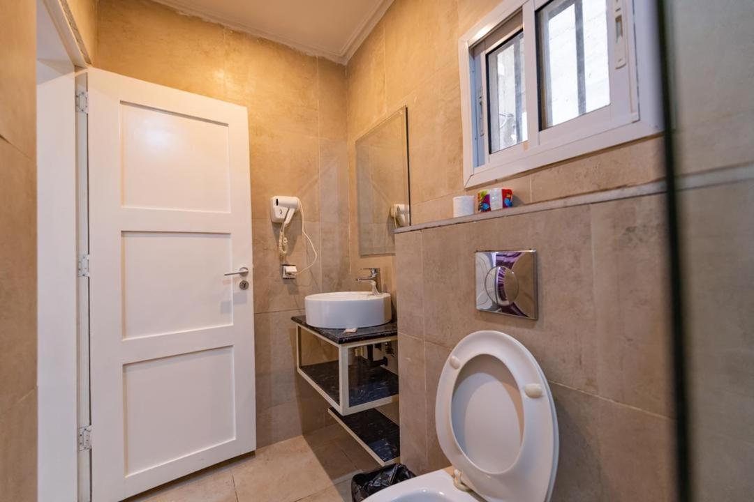 Villa Magnum دوالا المظهر الخارجي الصورة