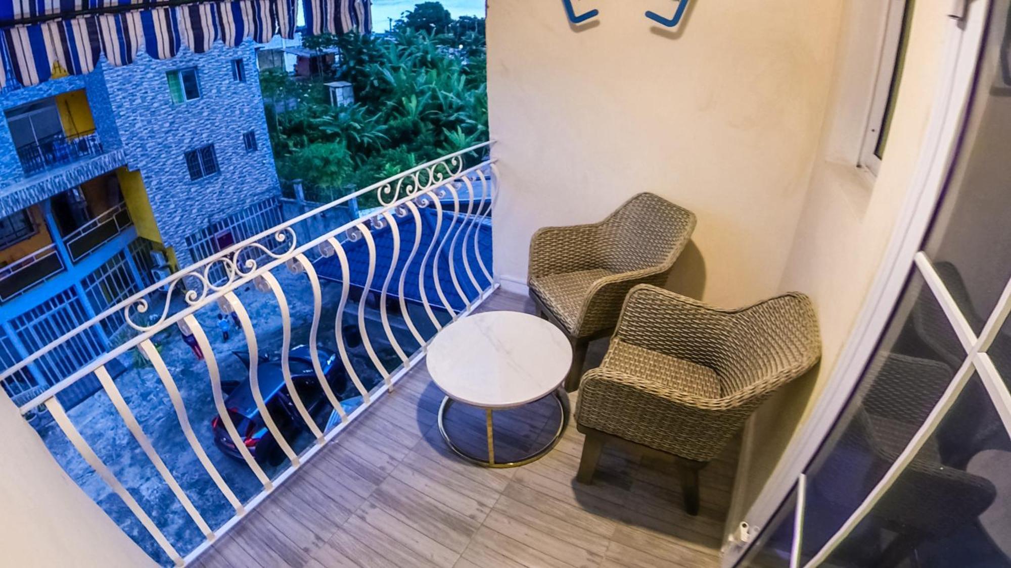 Villa Magnum دوالا المظهر الخارجي الصورة